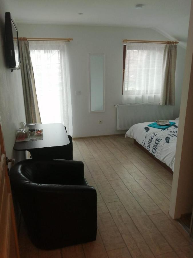 Cazare Regim Hotelier Zărneşti Екстериор снимка
