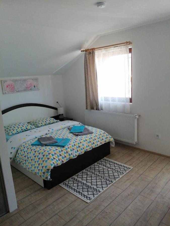 Cazare Regim Hotelier Zărneşti Екстериор снимка