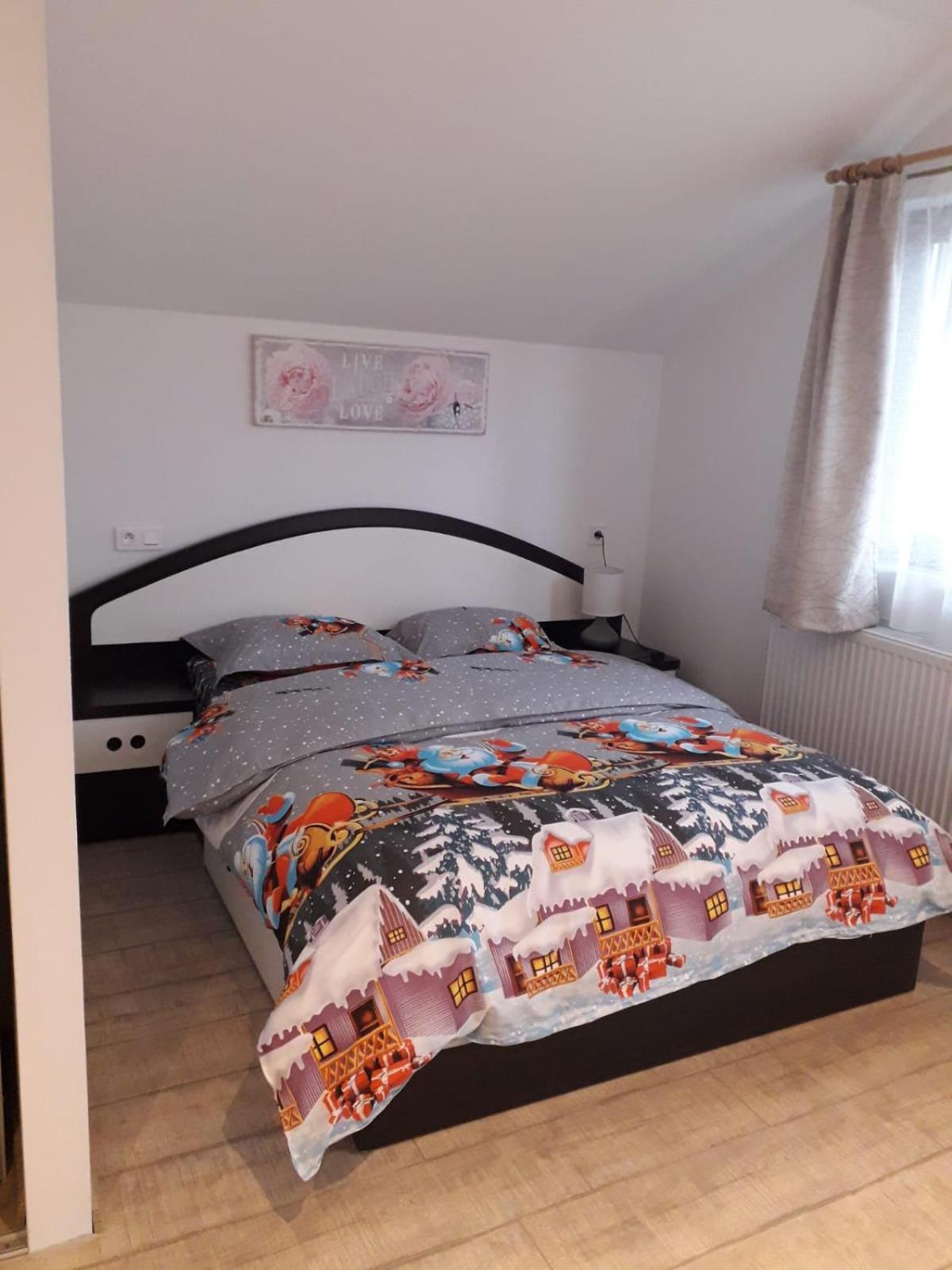 Cazare Regim Hotelier Zărneşti Екстериор снимка